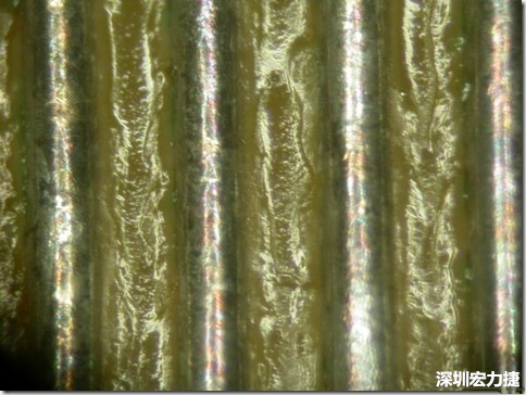 經(jīng)過168小時(shí)的高溫高濕環(huán)境實(shí)驗(yàn)后，此錫膏的SIR最低還可達(dá)到150,000,000 ohms，取LOG10為108.176，此錫膏的SIR雖然比較低，但是吃錫狀況明顯好很多，只是助焊劑明顯殘留