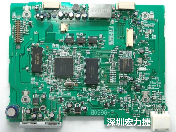 大面積PCB若電子元器件數(shù)量多、重量較重，板材強(qiáng)度不夠時(shí)容易產(chǎn)生PCB中央部凹陷問題。