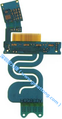 針對需要大幅撓曲應用的特殊結構造型，F(xiàn)PCB可進行彈性雷射裁型，讓FPCB材料的撓曲能力更佳。