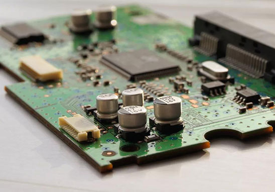 PCB制板工藝中的過孔塞油是什么意思？